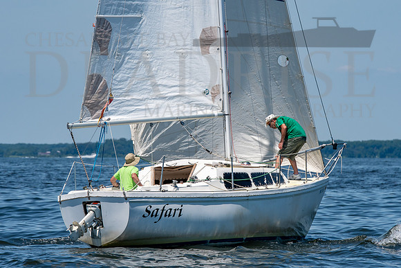 DEADRISE MARINE PHOTO-BYCA RACE TO BALTIMORE-4671